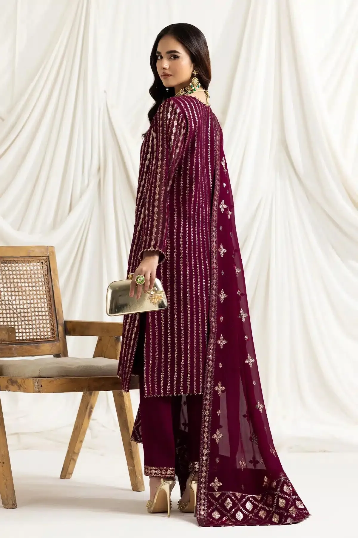 Alizeh | Dua Formals 23 | DUA-V02D03A-AYSAL(MAGENTA)