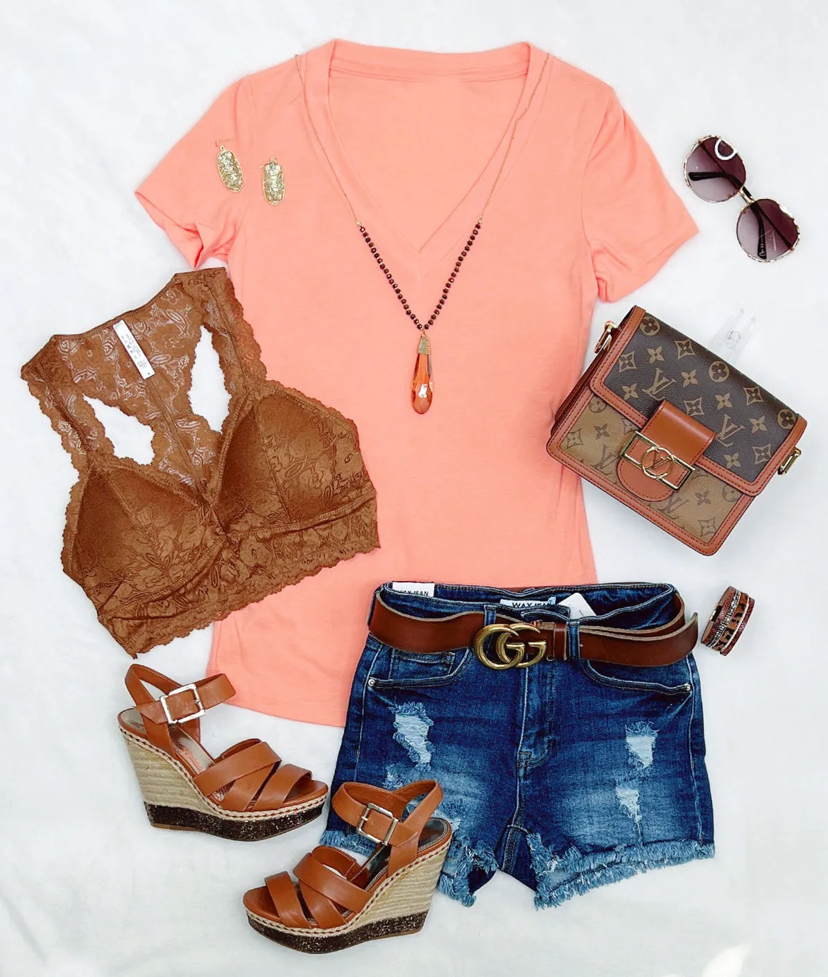 BASIC SHORT SLEEVE DEEP V TEE - PEACH