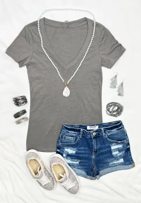 BASIC SHORT SLEEVE DEEP V TEE - STONE