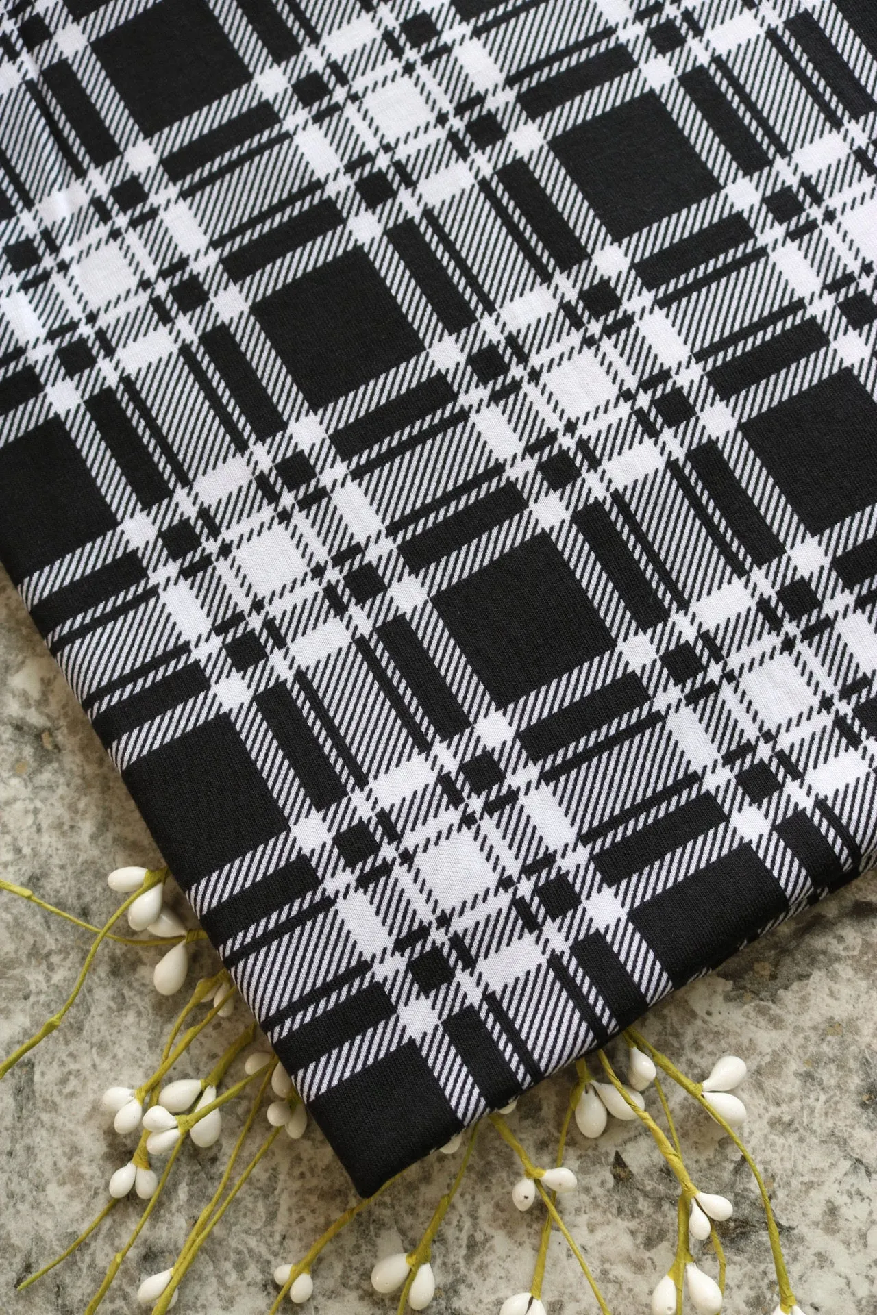 Black/White Plaid Spun Poly