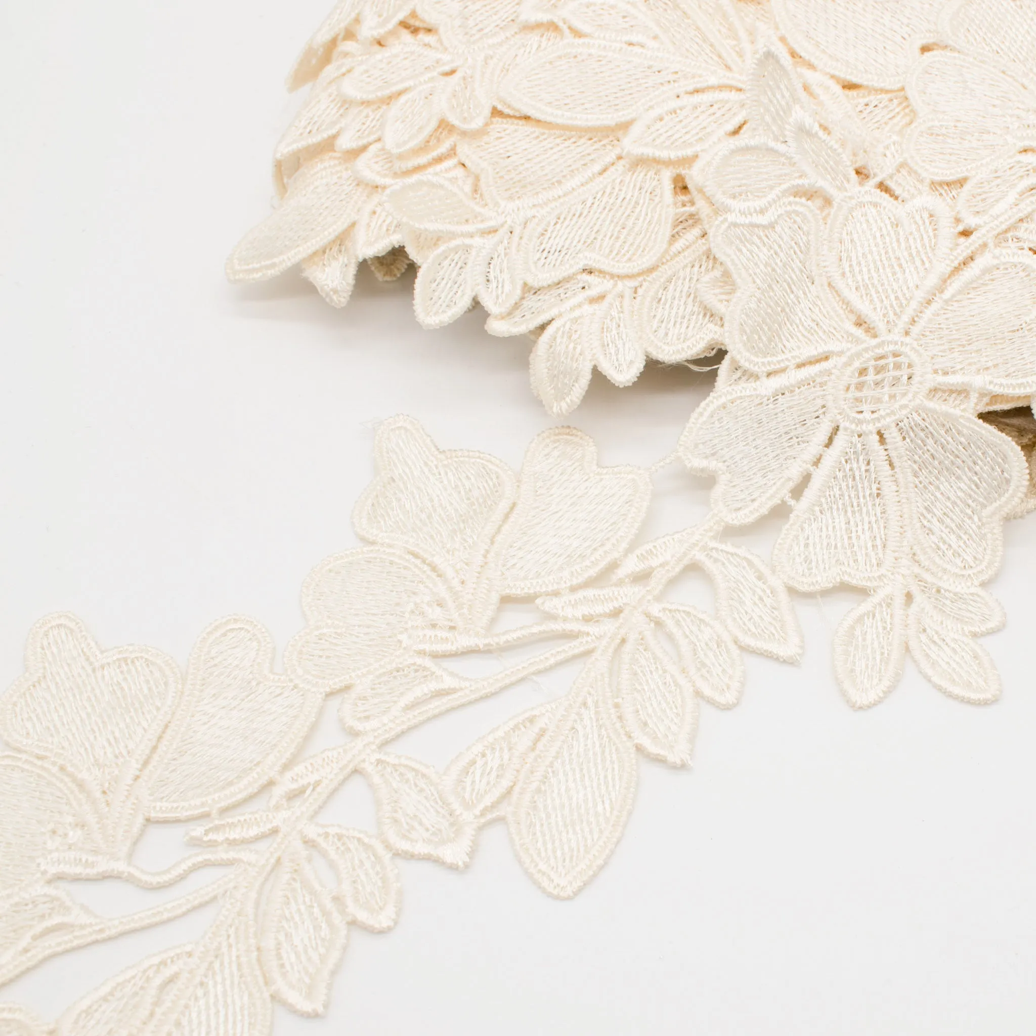 Floral Vine Lace Trim 115mm