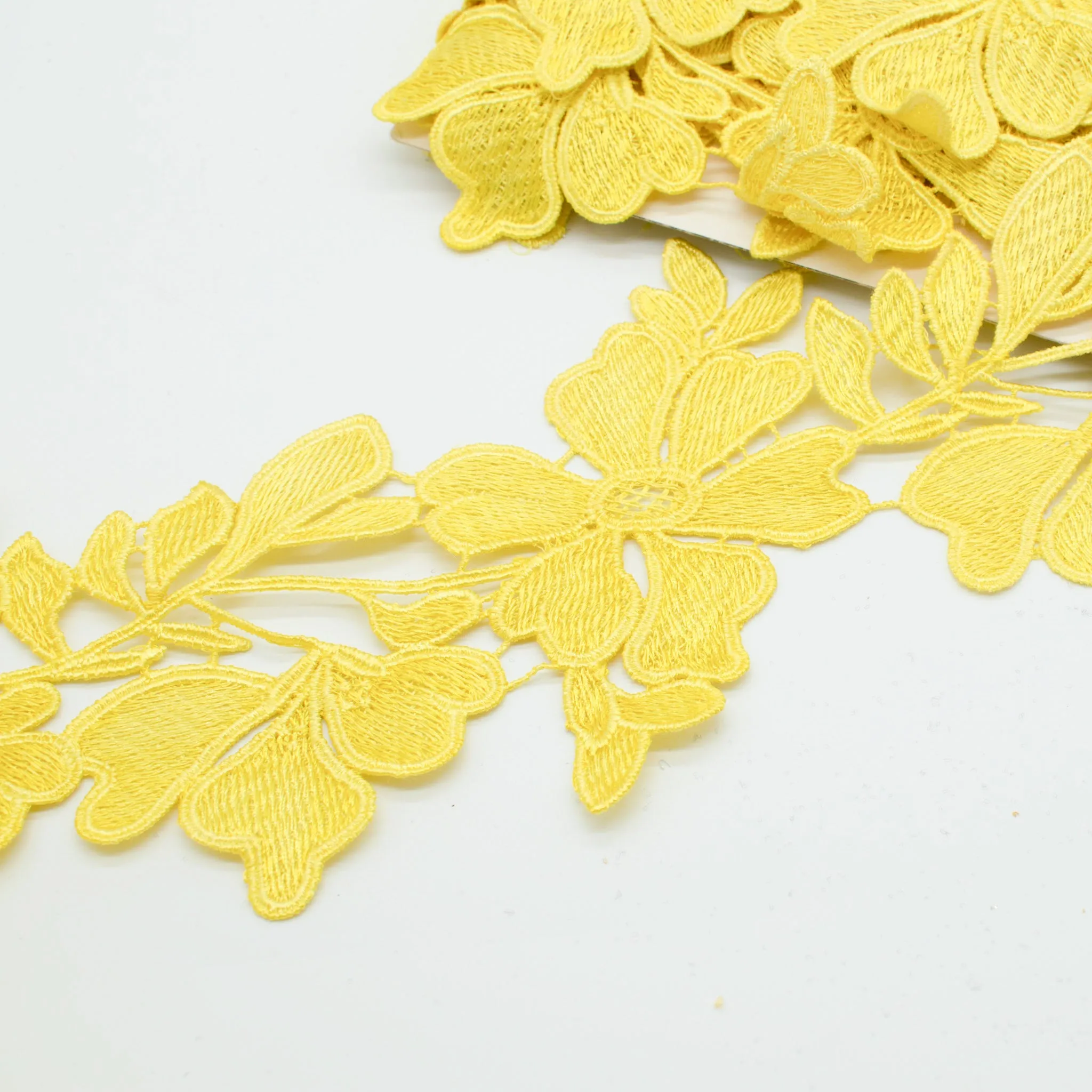 Floral Vine Lace Trim 115mm