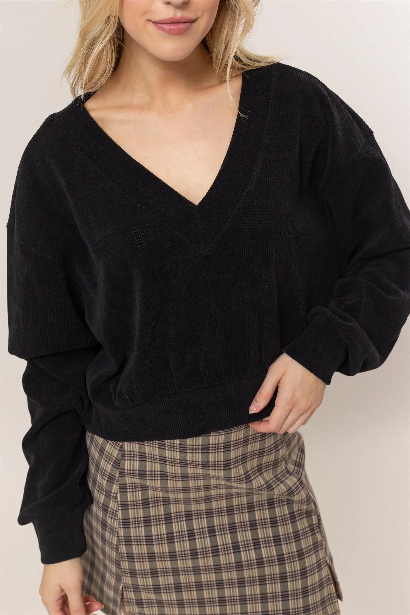 HF25C201-Rib Knit V-Neck Top