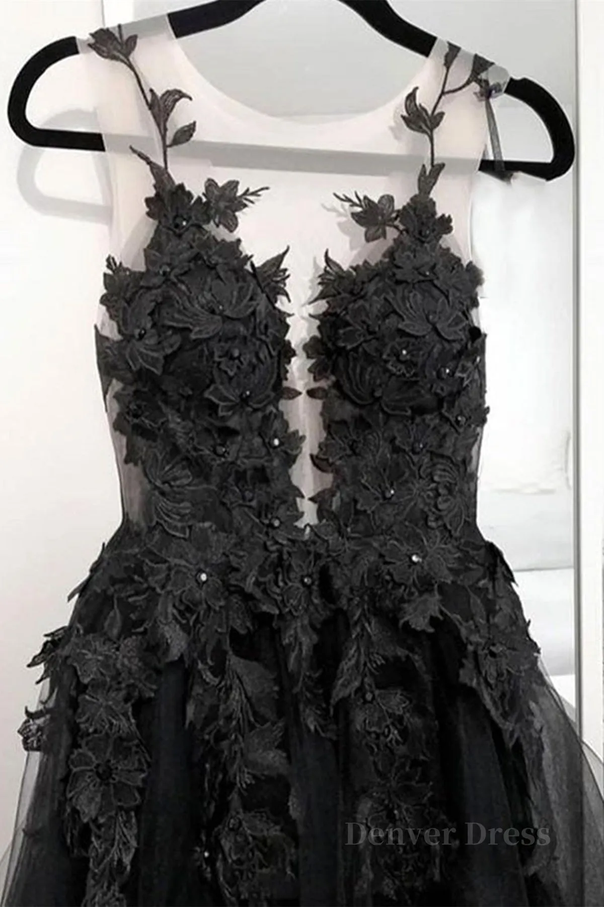 kamahe V Neck Open Back Black Tulle Lace Floral Long Prom Dresses, Black Lace Formal Evening Dresses with Appliques